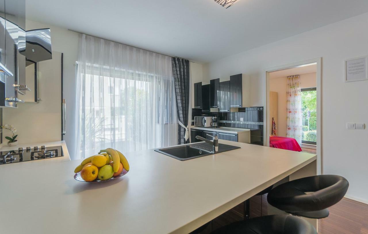 Luxury Apartment Lella Ρόβινι Εξωτερικό φωτογραφία
